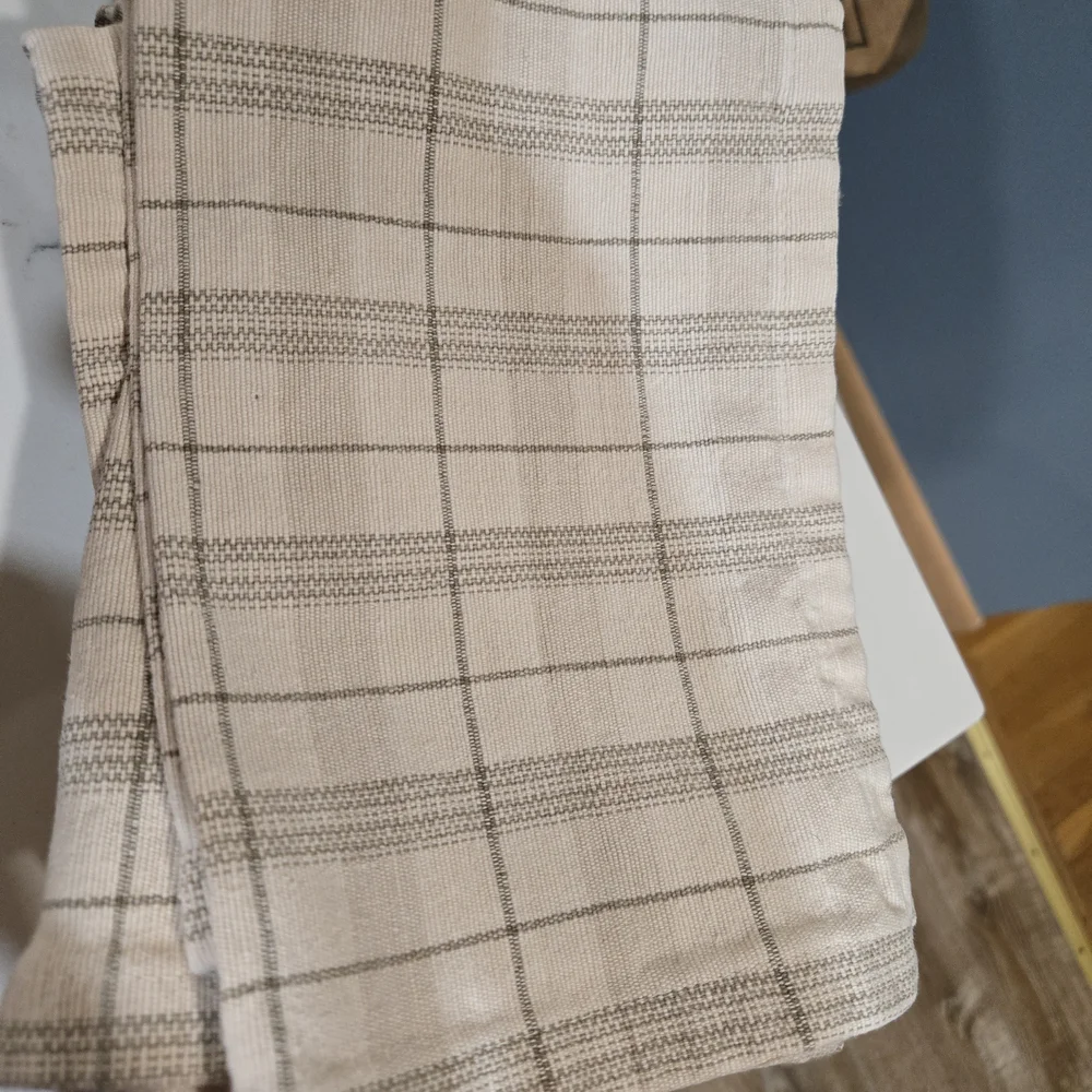 S/6 Crate & Barrel Cassidy Check 100% Cotton Placemat neutral plaid greige White